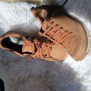 Clarks wavewalk waterproof shoes